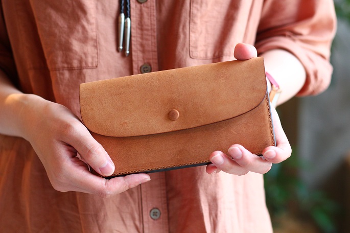 ingrasat series- | SLOW - スロウ 公式サイト | 革製のバッグ、財布 ...